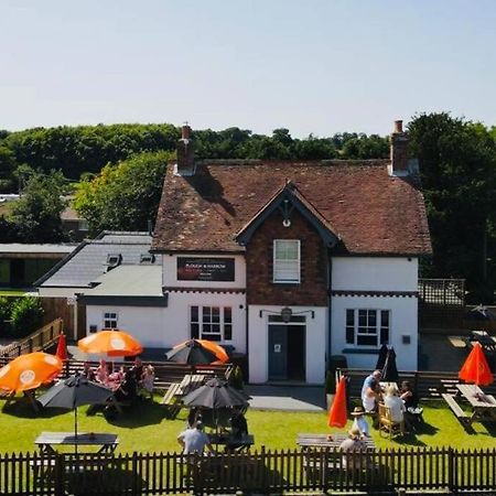 The Plough And Harrow Tilmanstone Hotel Дийл Екстериор снимка